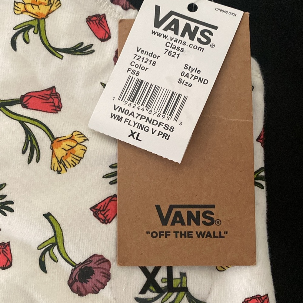 Women’s crop/bra top. Xl. Vans brand. Cream colored with poppy flowers. - Picture 2 of 4